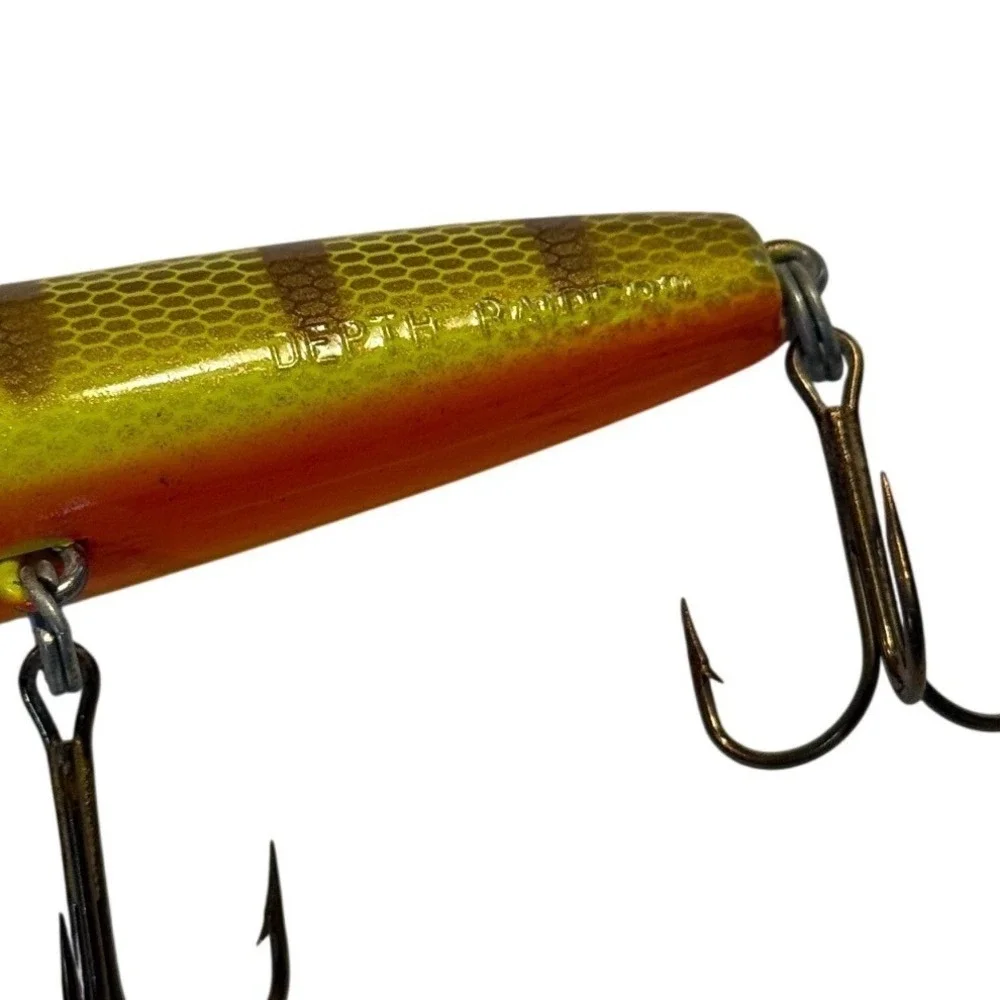 Buchertail Depth Raider 6 Inch Crankbait Lure Yellow Orange Musky Pike Fishing